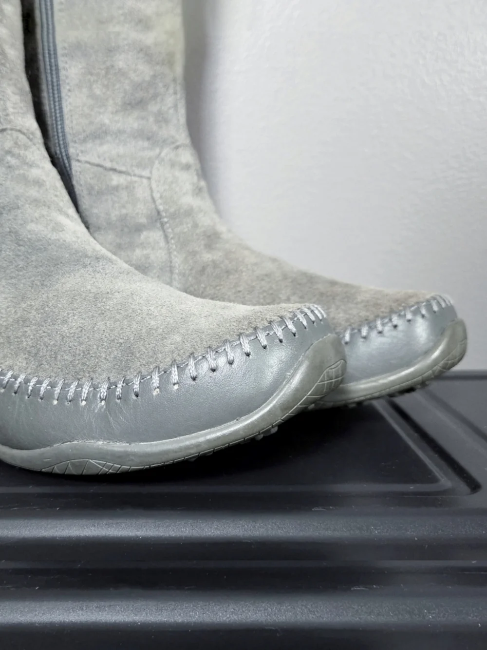 The North Face Janey Tall Moccasin Boots Waterproof Grey Suede Fur Women's 6.5